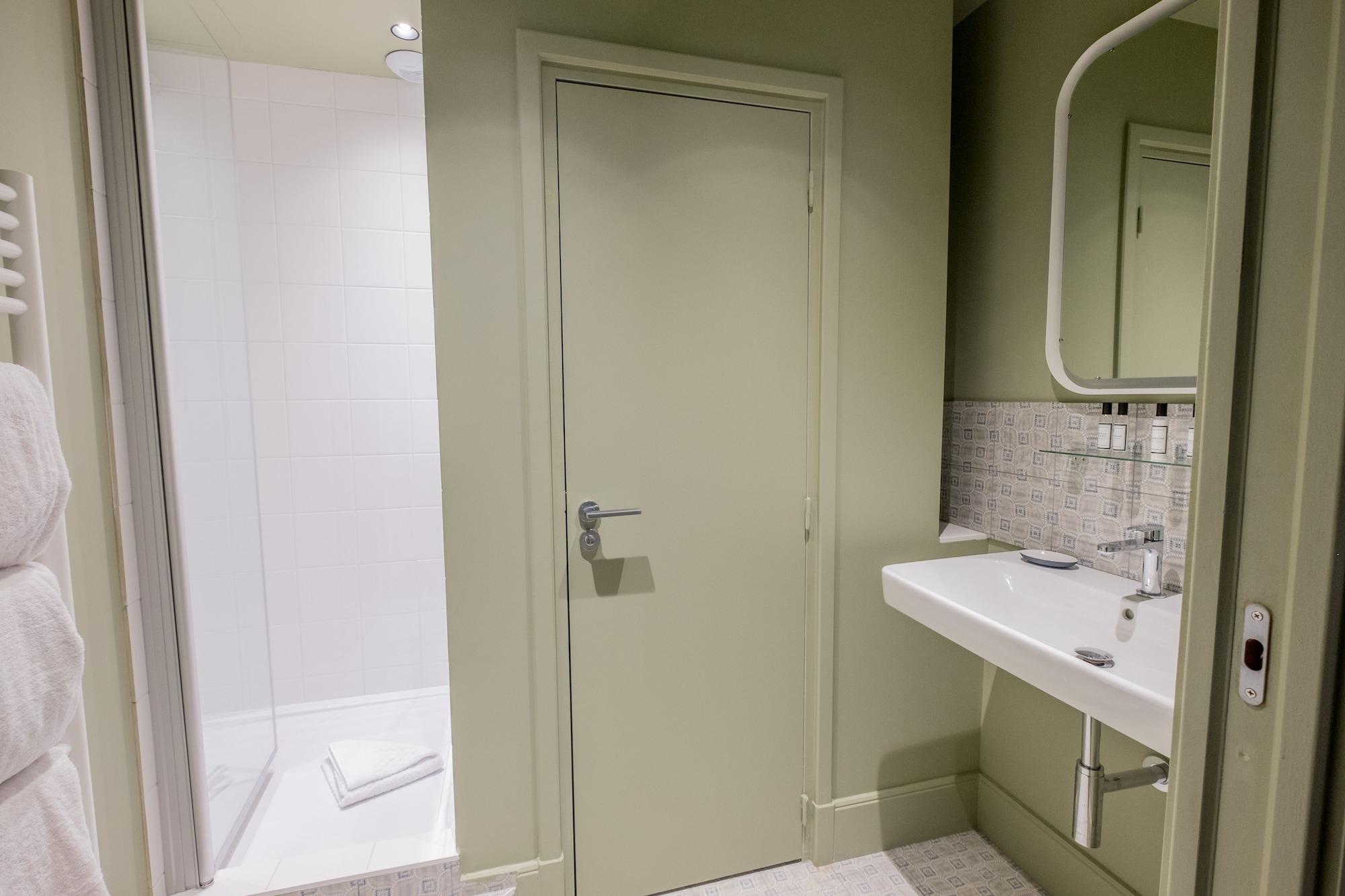 1er Etage Sopi-montmartre Hotel Parijs